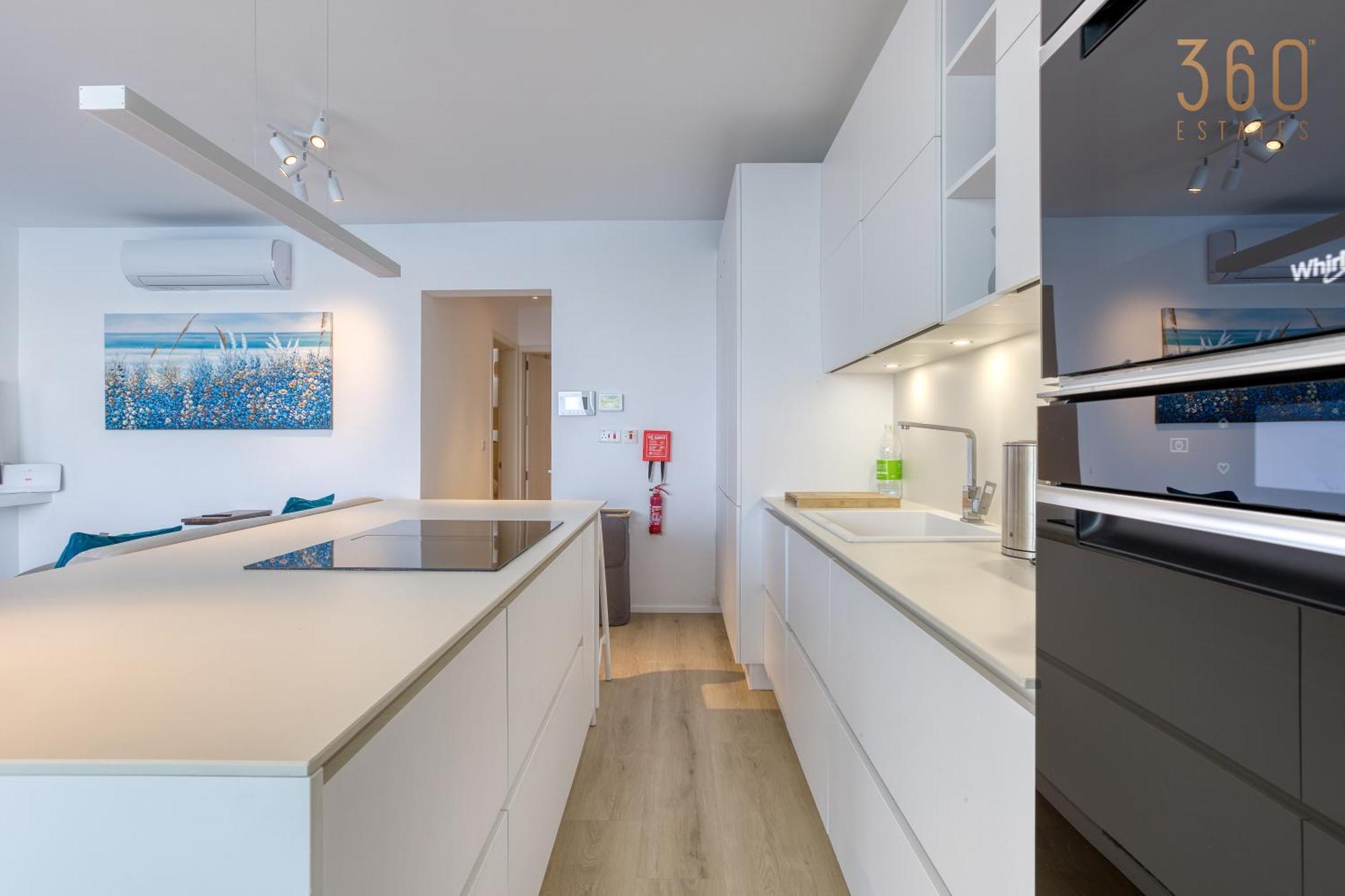 Designer 2Br Home With Stunning Views In St Pauls By 360 Estates เซนต์พอลส์เบย์ ภายนอก รูปภาพ